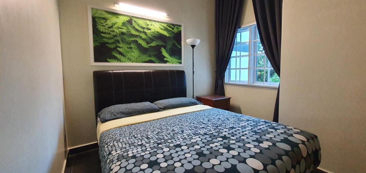 Gerard'S "Backpackers" Roomstay No Children Adults Only Cameron Highlands Extérieur photo